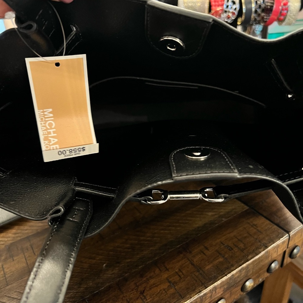 NWT Michael Kors Black Tote Bag - Picture 4 of 8